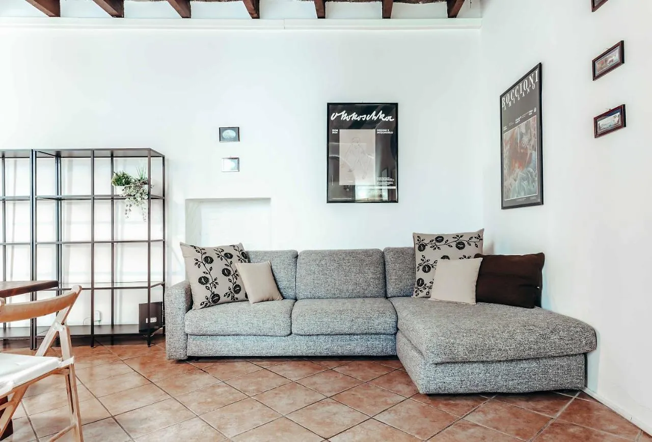 Apartment Joivy Fabulous Flat In Central Milan
